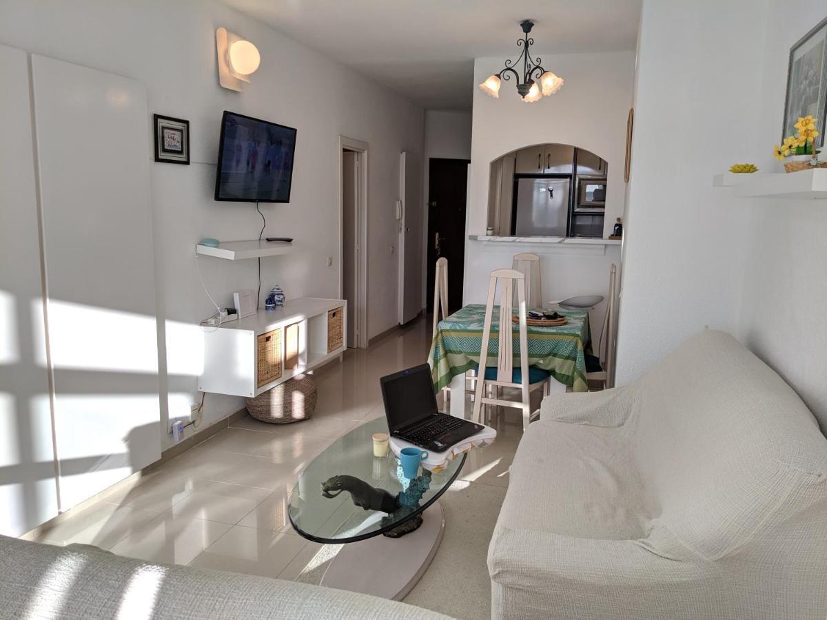 Home Away In The Heart Of Town ตอร์เรโมลิโนส ภายนอก รูปภาพ