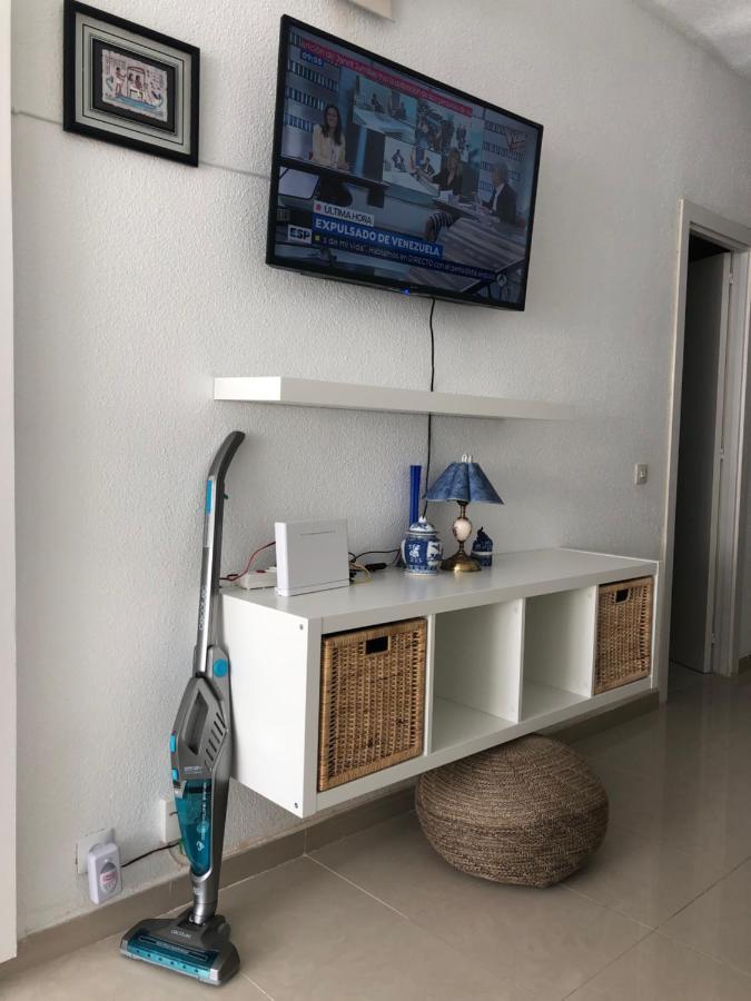 Home Away In The Heart Of Town ตอร์เรโมลิโนส ภายนอก รูปภาพ